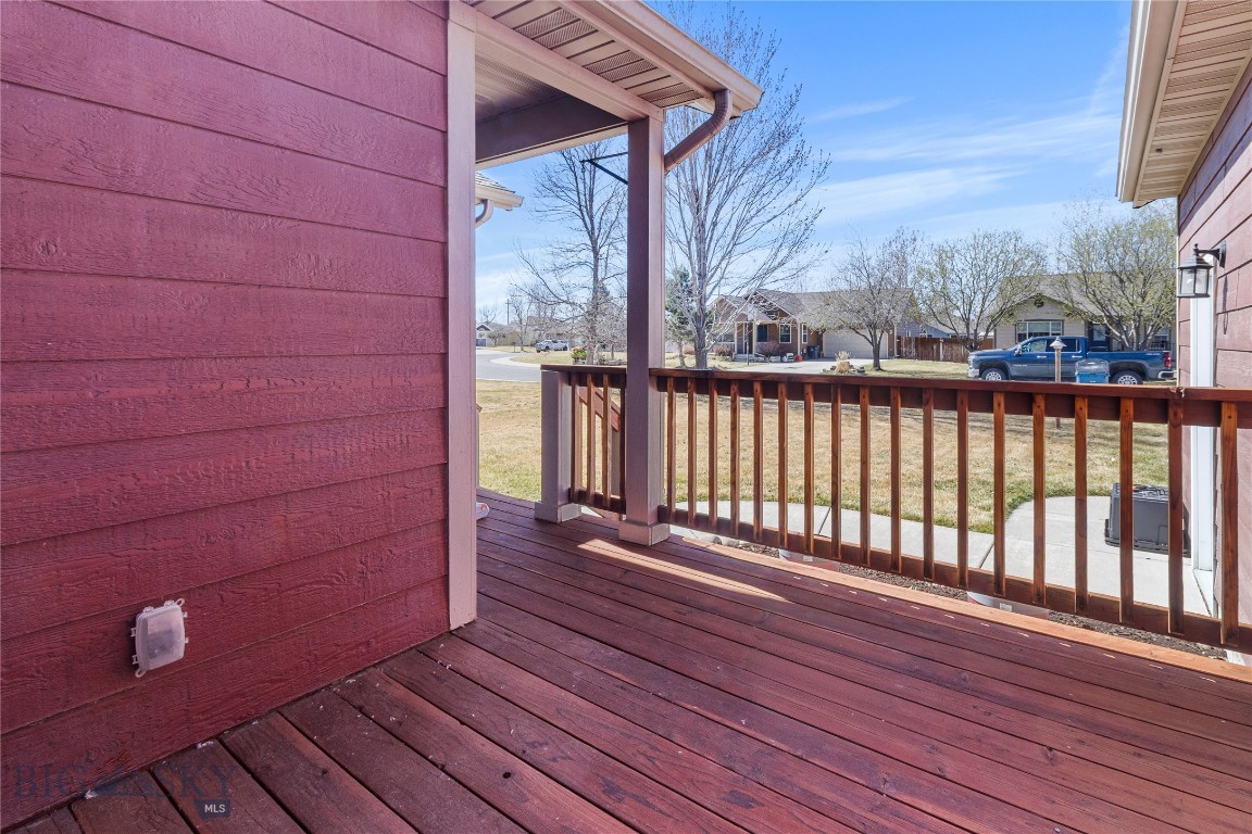 422 E River Rock Road