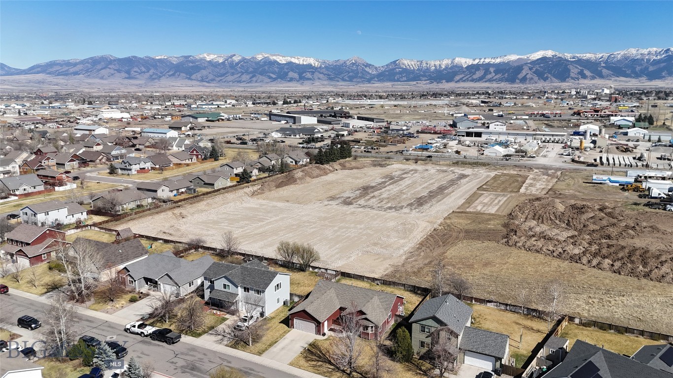 River Rock and Royal Village - Residential