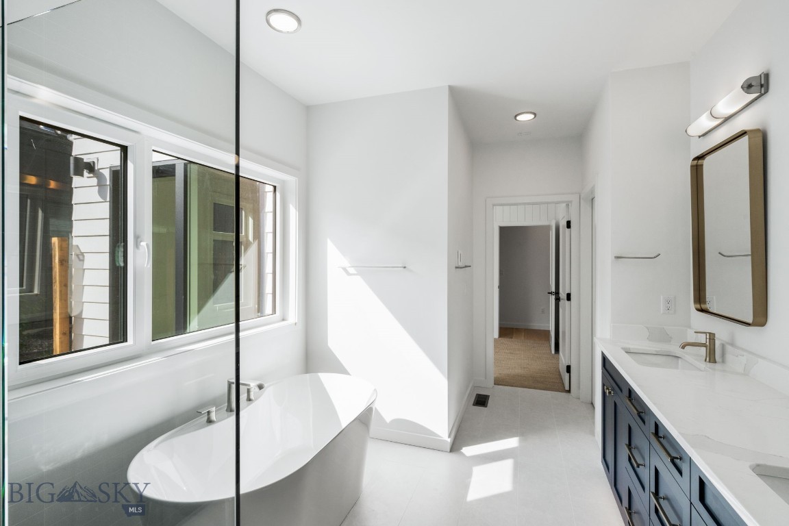 Bozeman, Montana 59718, United States, 3 Bedrooms Bedrooms, ,2 BathroomsBathrooms,Residential,Contingent,44455