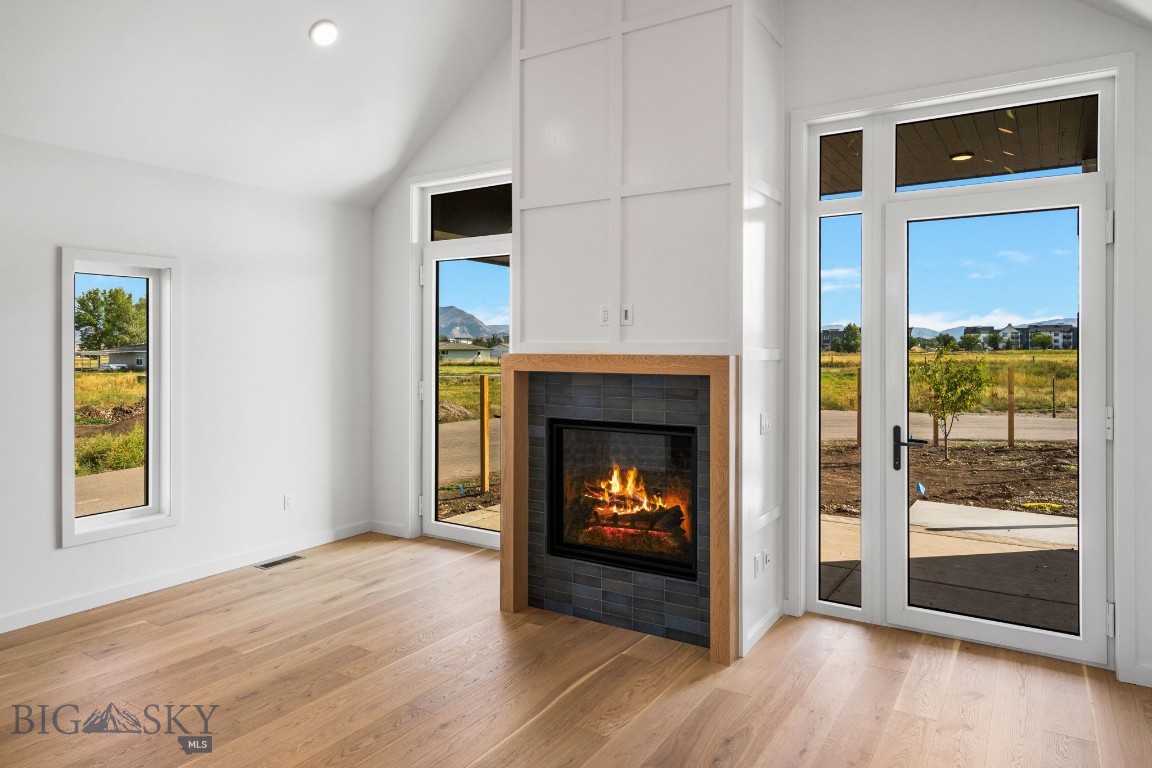 Bozeman, Montana 59718, United States, 3 Bedrooms Bedrooms, ,2 BathroomsBathrooms,Residential,Contingent,44455