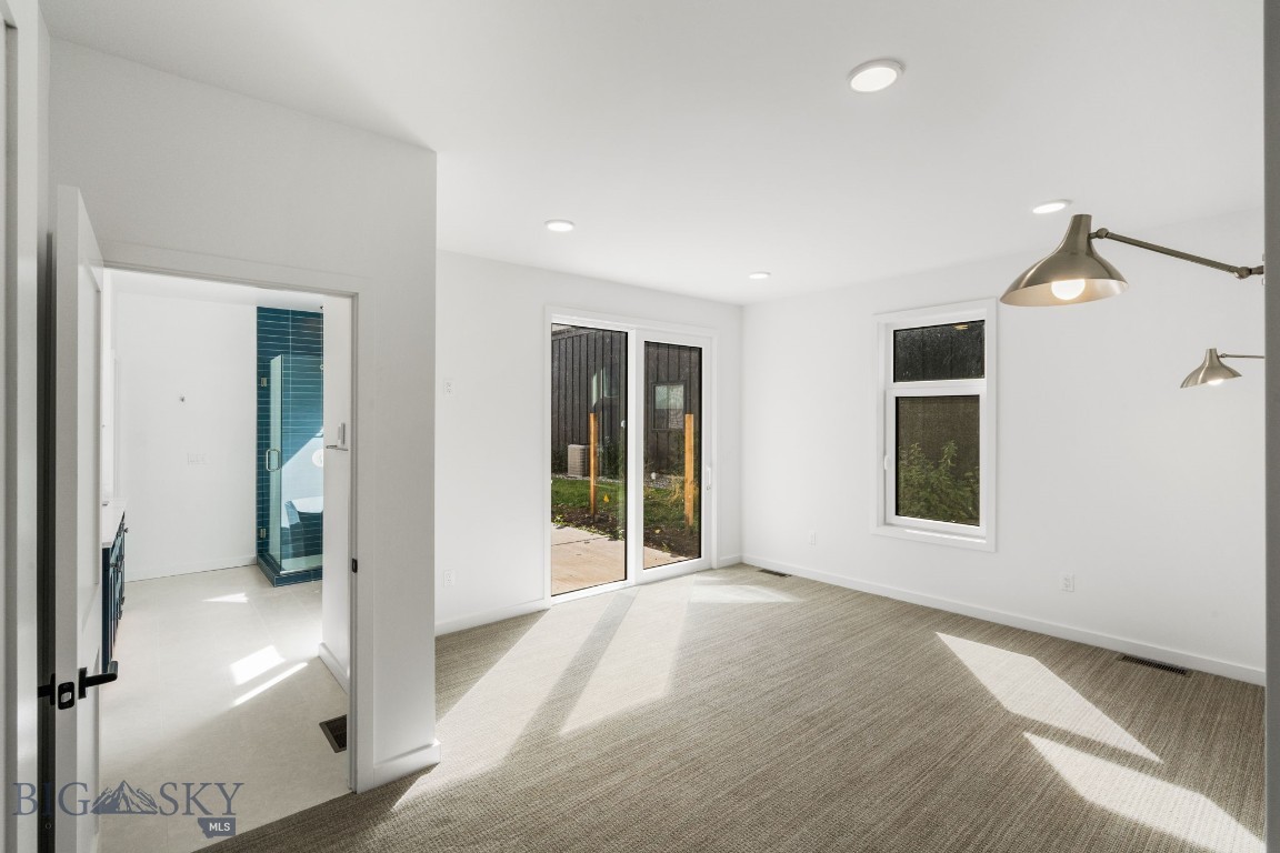 Bozeman, Montana 59718, United States, 3 Bedrooms Bedrooms, ,2 BathroomsBathrooms,Residential,Contingent,44455