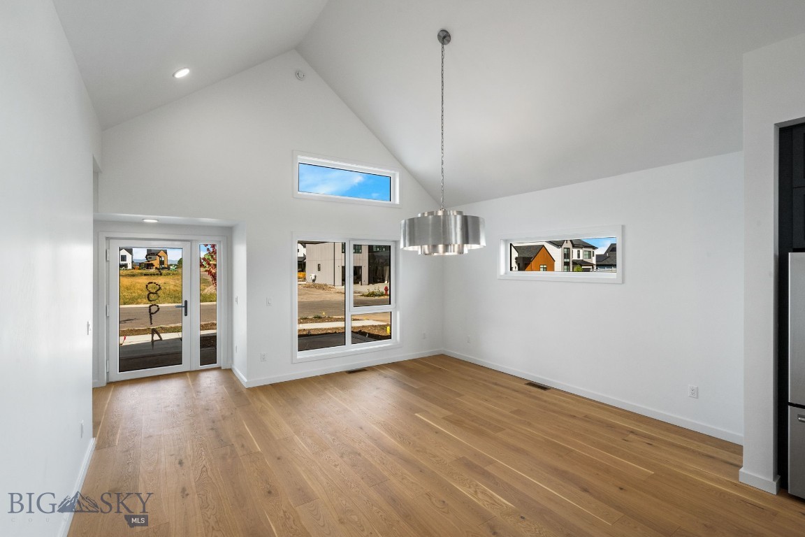 Bozeman, Montana 59718, United States, 3 Bedrooms Bedrooms, ,2 BathroomsBathrooms,Residential,Contingent,44455