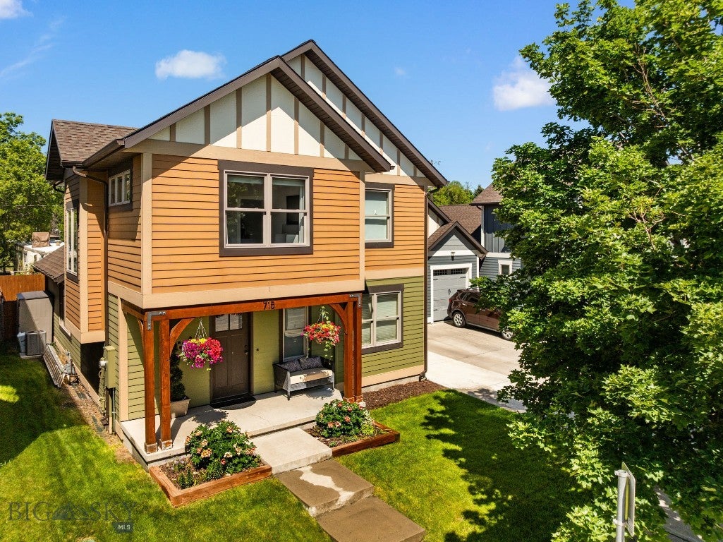 715 N 15th Avenue