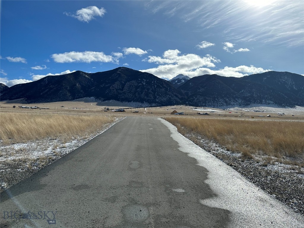 Shining Mountain Airpark - Land