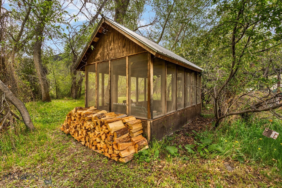 Grizzly Meadows - Residential
