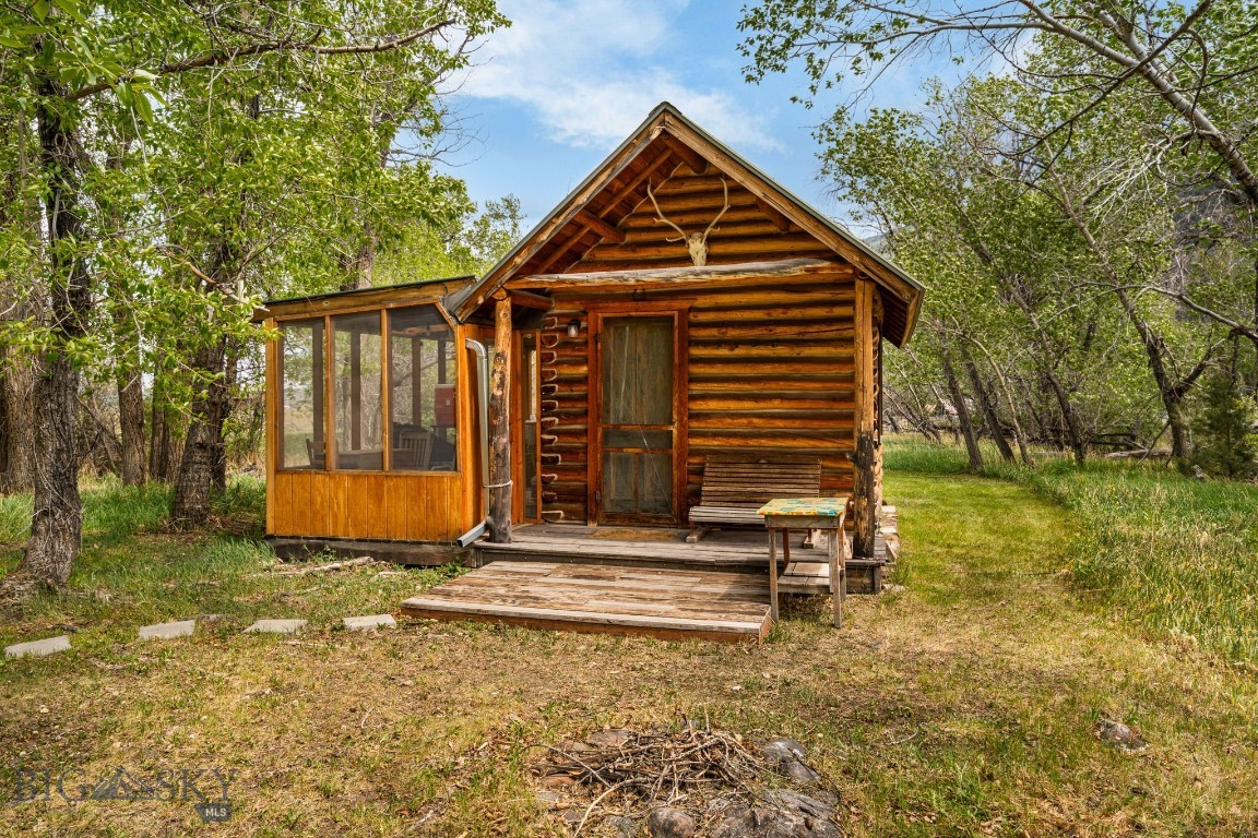 Grizzly Meadows - Residential
