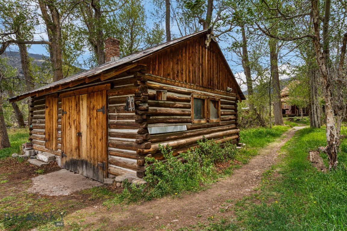 Grizzly Meadows - Residential