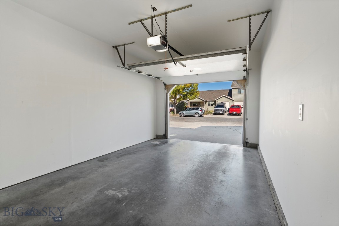 Parkway Plaza - Residential