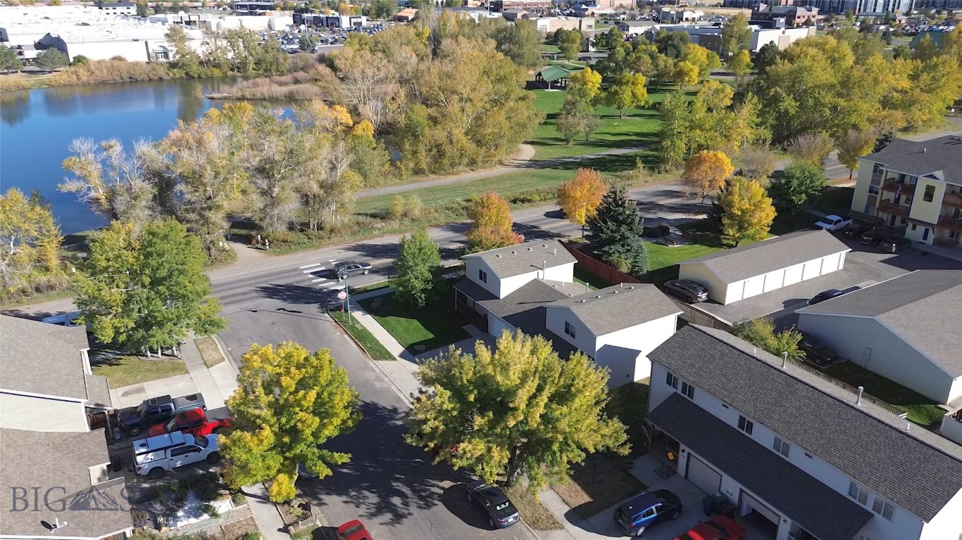 Parkway Plaza - Residential