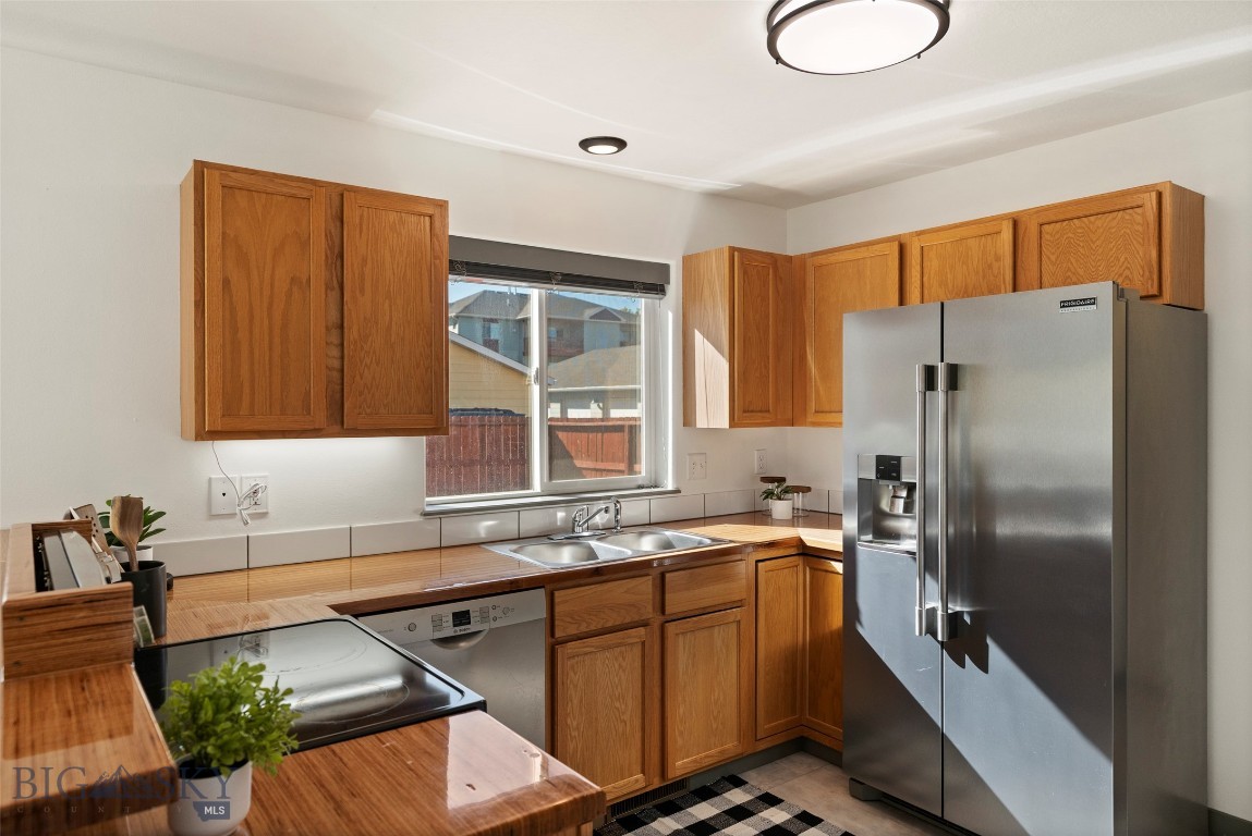 Parkway Plaza - Residential