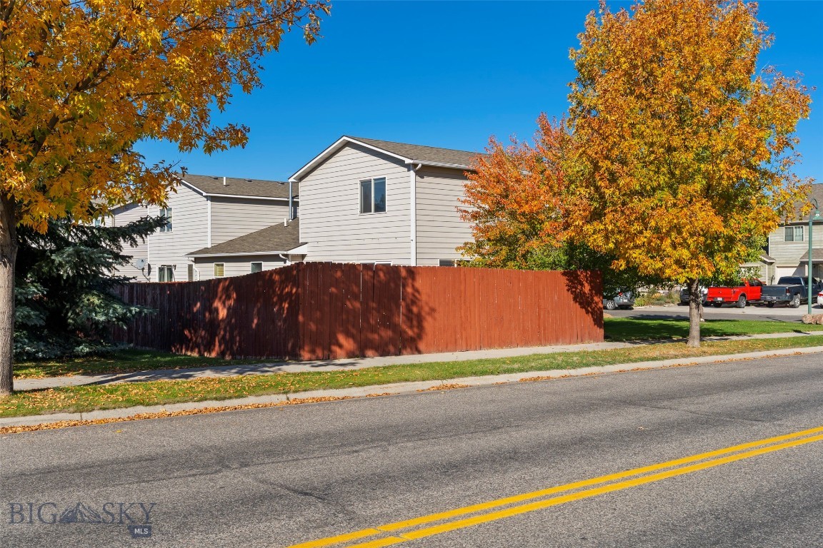 Parkway Plaza - Residential