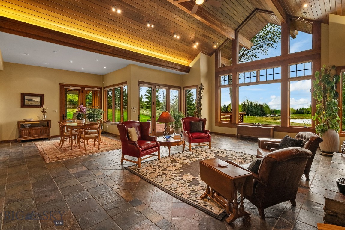 Summer Ridge - Residential