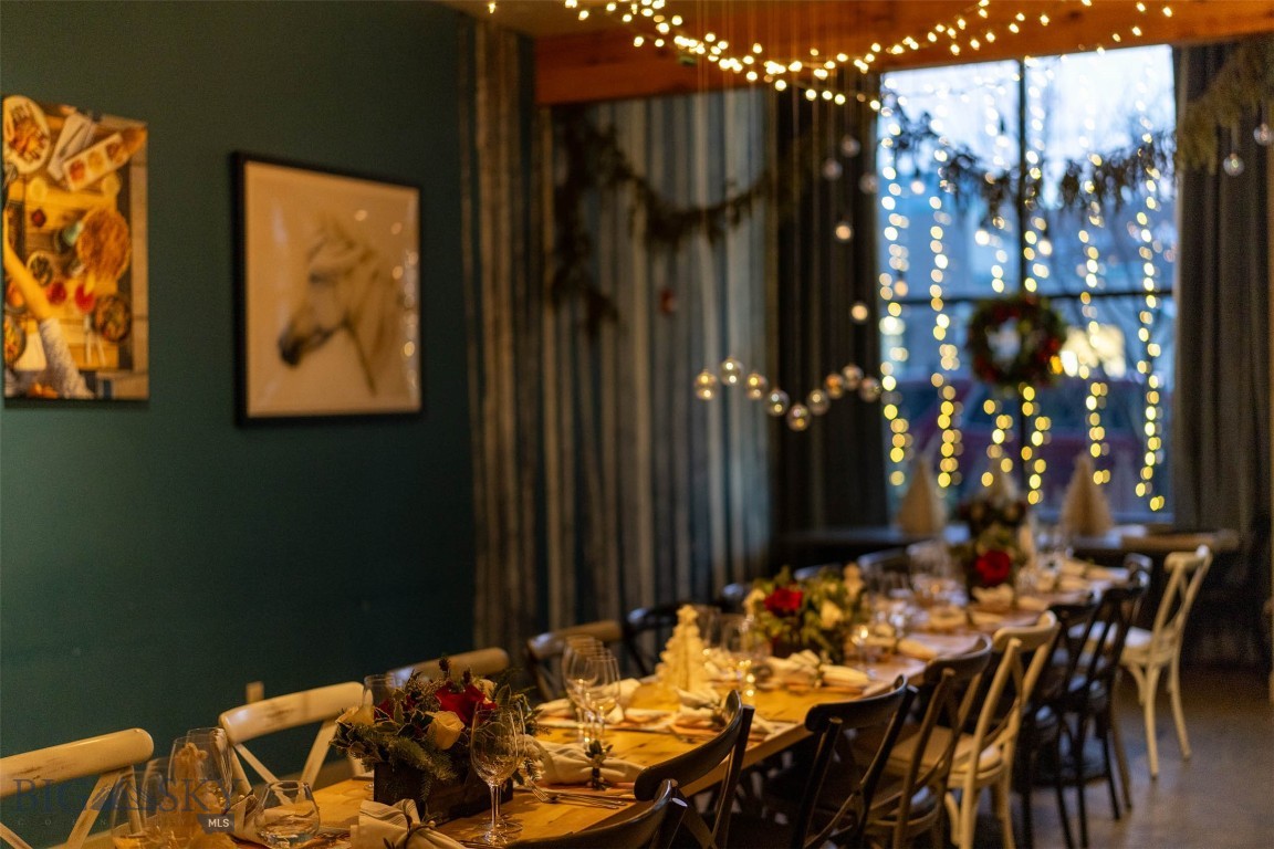 (Urban Kitchen) 5 W Mendenhall Street