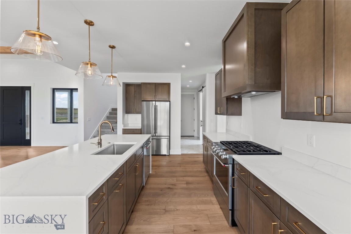 Amsterdam Village - Residential