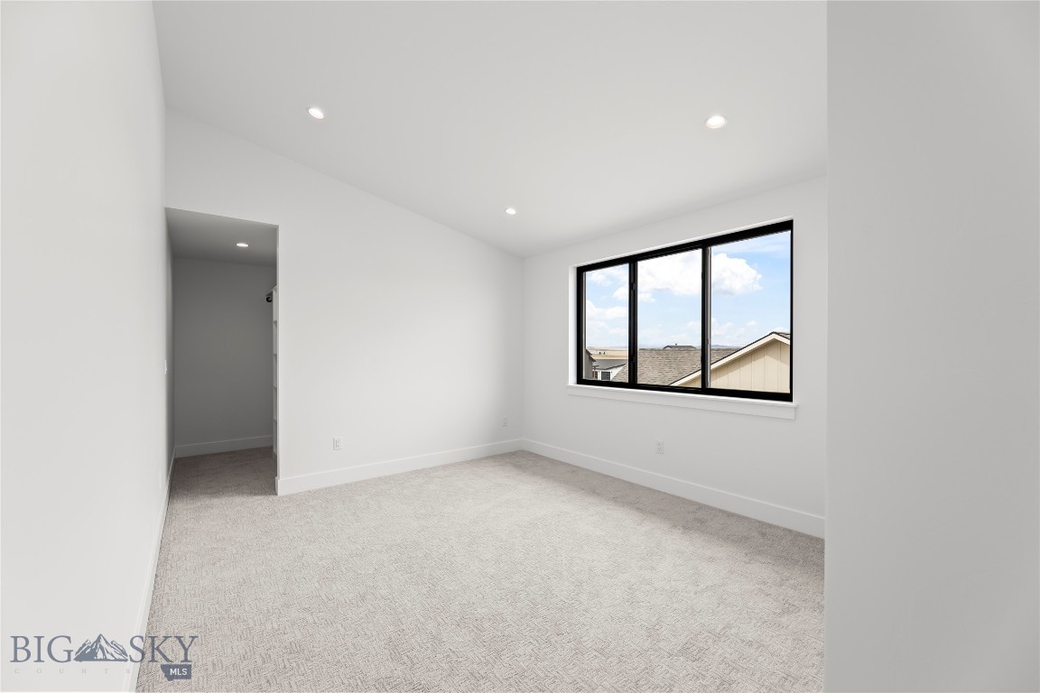 Amsterdam Village - Residential