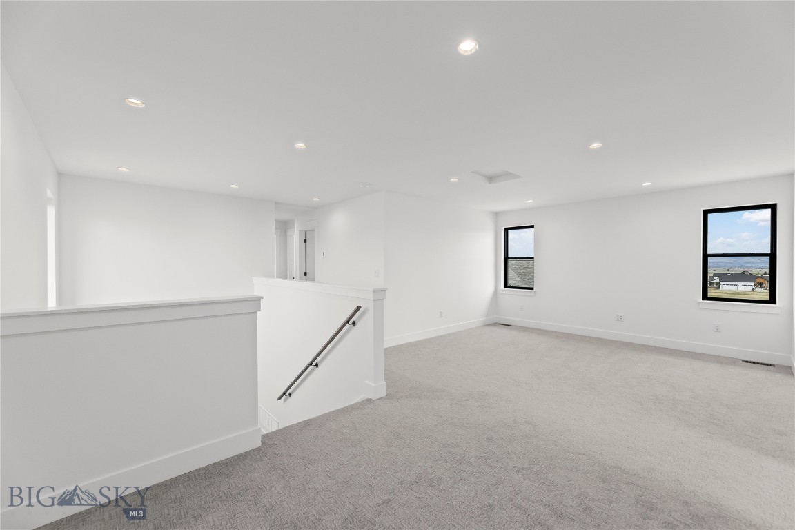 Amsterdam Village - Residential