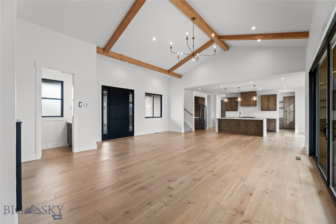 Amsterdam Village - Residential