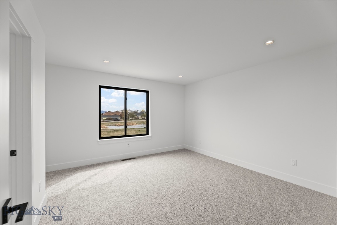 Amsterdam Village - Residential