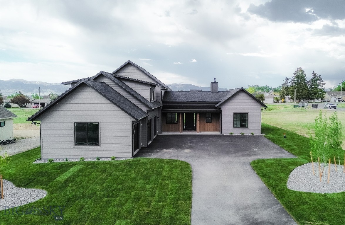 374 Cushing Lane