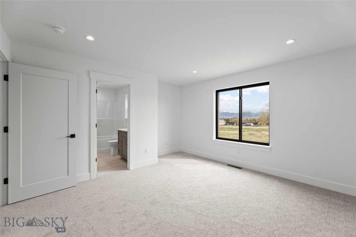 Amsterdam Village - Residential