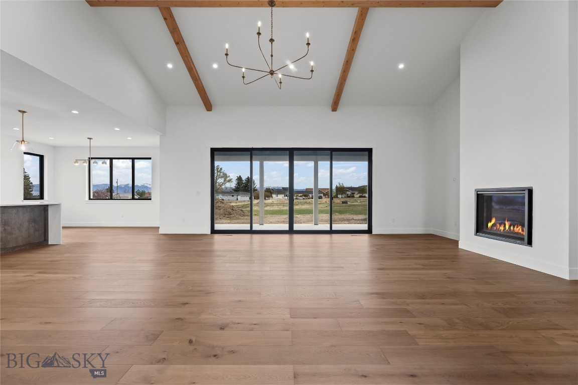 Amsterdam Village - Residential