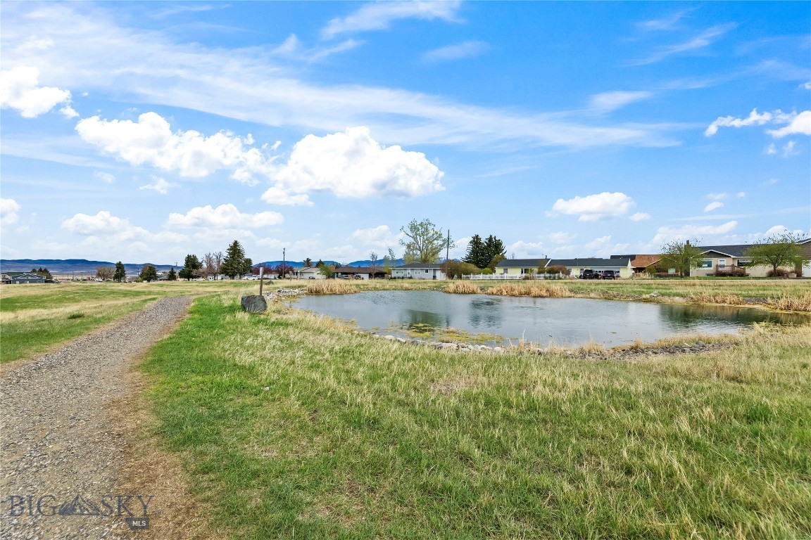 Amsterdam Village - Residential