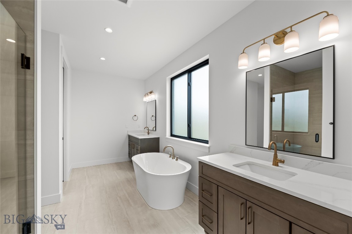 Amsterdam Village - Residential