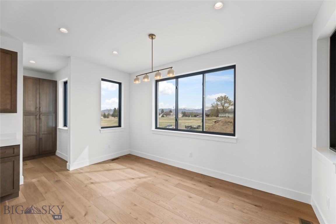 Amsterdam Village - Residential