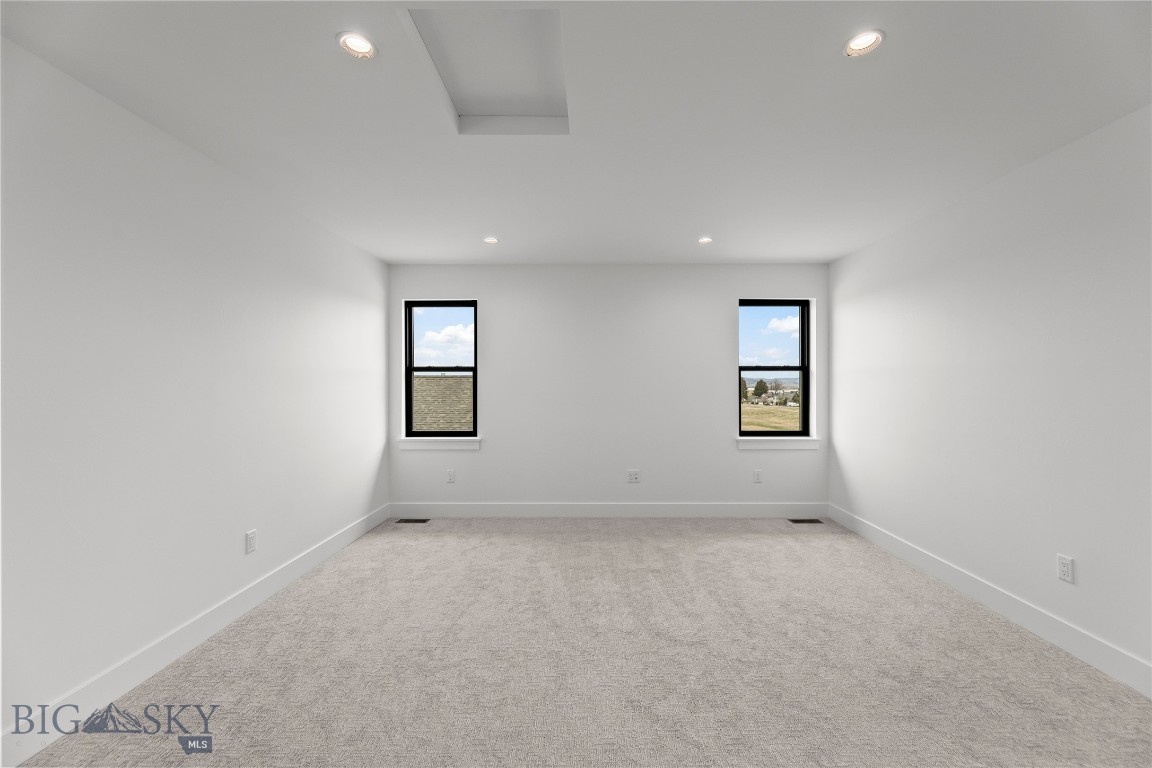 Amsterdam Village - Residential