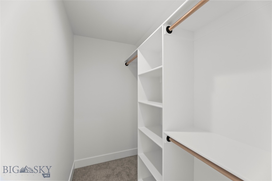 Amsterdam Village - Residential