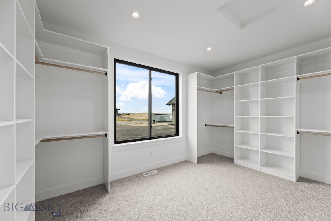 Amsterdam Village - Residential