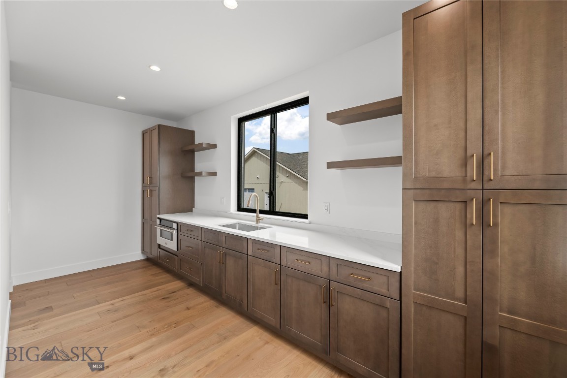 Amsterdam Village - Residential