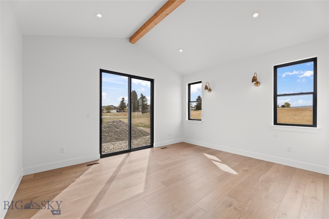 Amsterdam Village - Residential