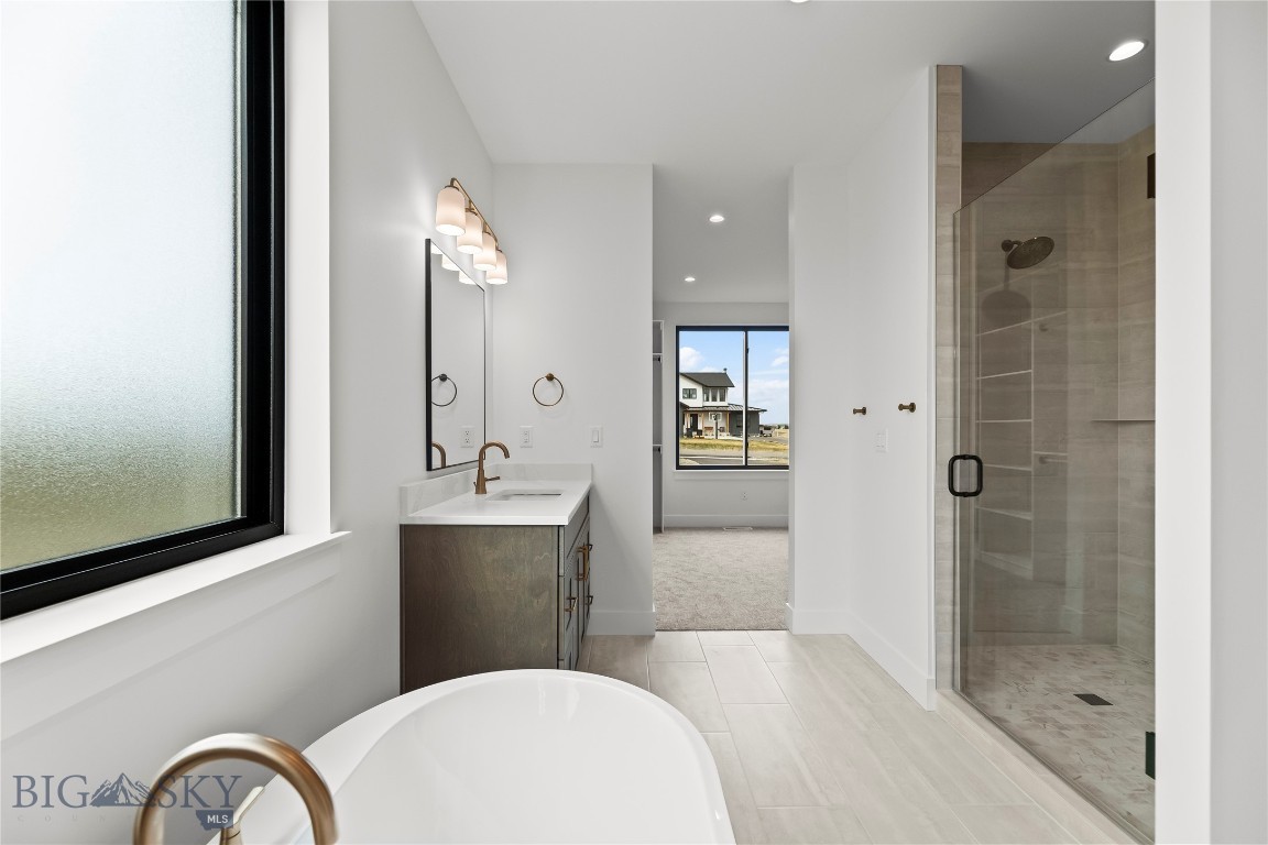 Amsterdam Village - Residential