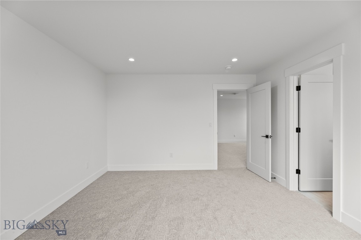 Amsterdam Village - Residential