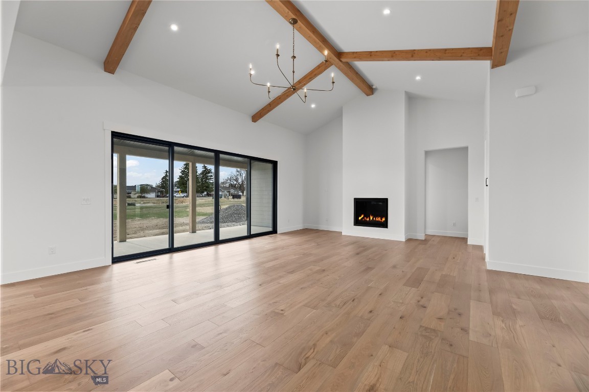 Amsterdam Village - Residential