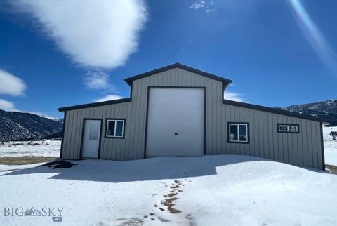 137 Buffalo Trail Livingston MT 59047