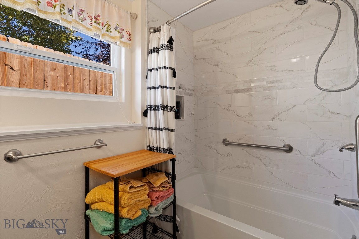 New Hyalite View - Residential