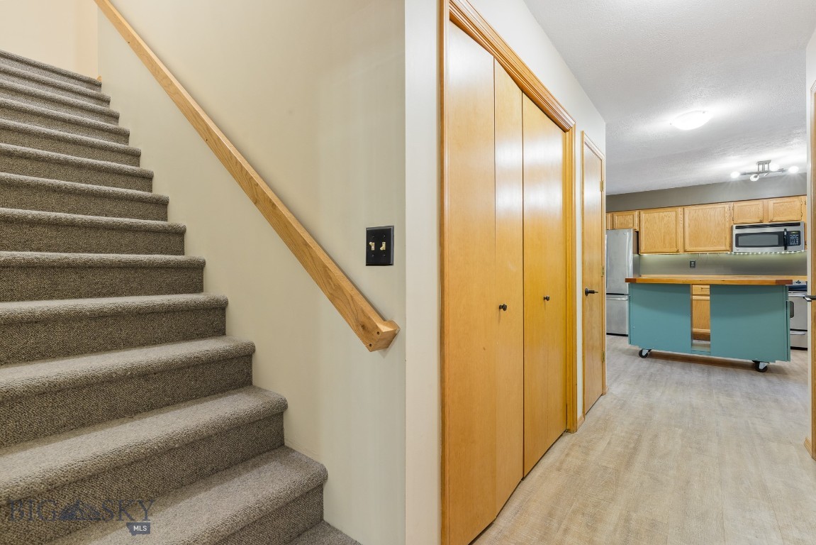 Bozeman, Montana 59715, United States, 3 Bedrooms Bedrooms, ,2 BathroomsBathrooms,Residential,Active,228545