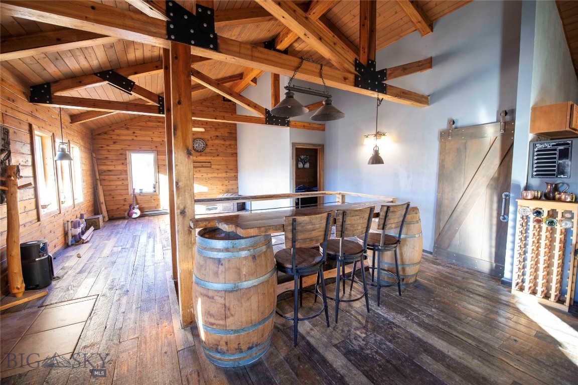 1105 US Highway 12 E