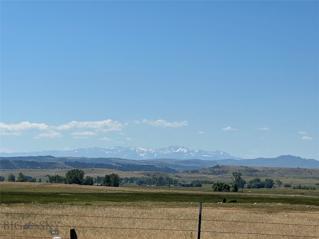 Yellowstone Meadows - Land