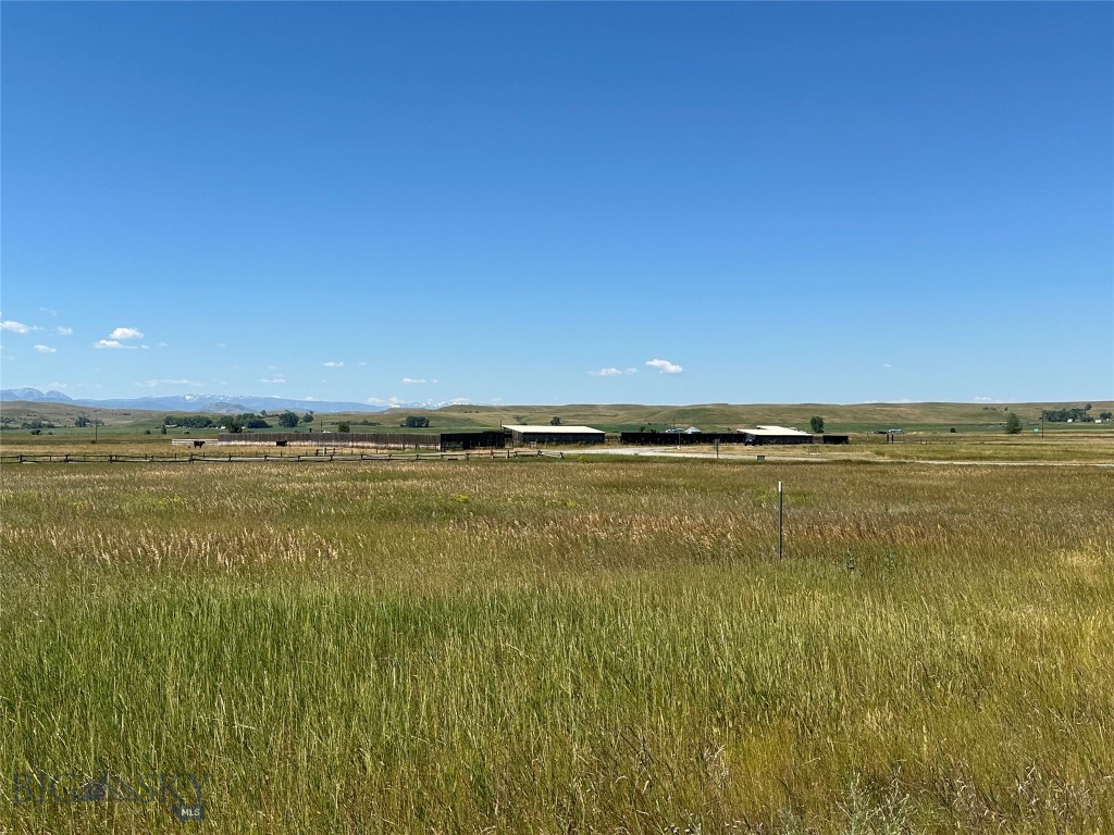 Yellowstone Meadows - Land
