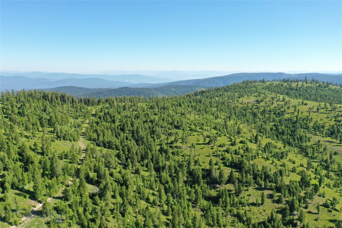 8 Garnet Range Tract