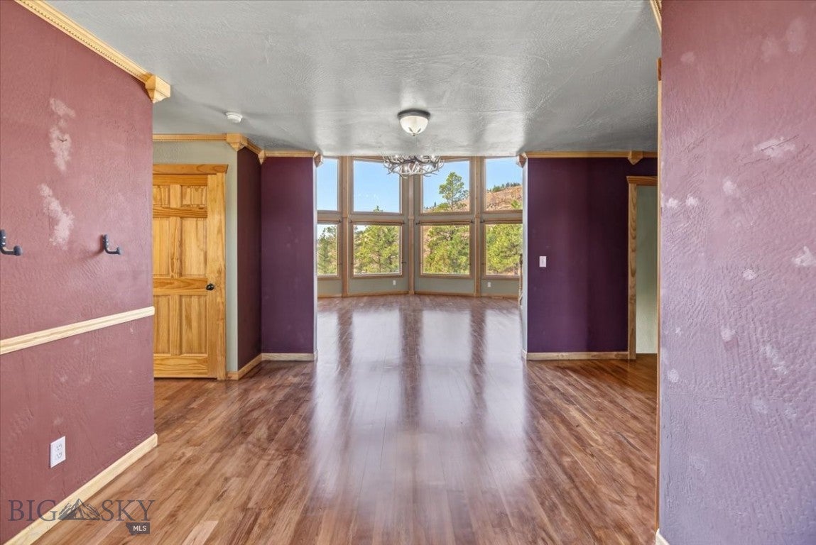 6958 Black Sandy Loop