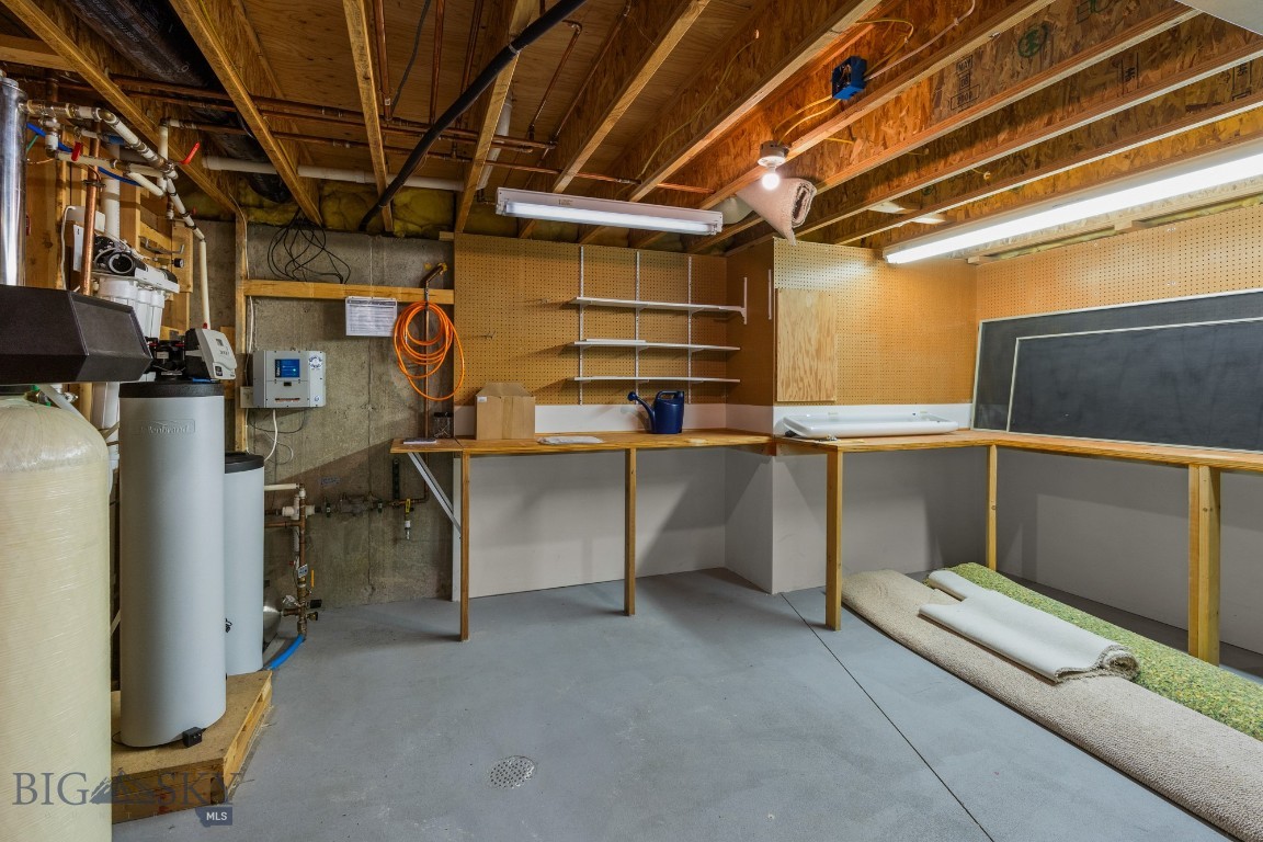 Bozeman, Montana 59715, United States, 4 Bedrooms Bedrooms, ,4 BathroomsBathrooms,Residential,Pending,59102