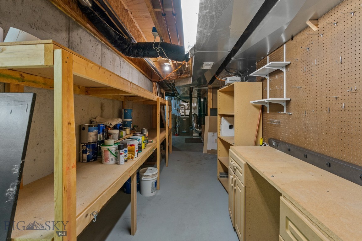 Bozeman, Montana 59715, United States, 4 Bedrooms Bedrooms, ,4 BathroomsBathrooms,Residential,Pending,59102