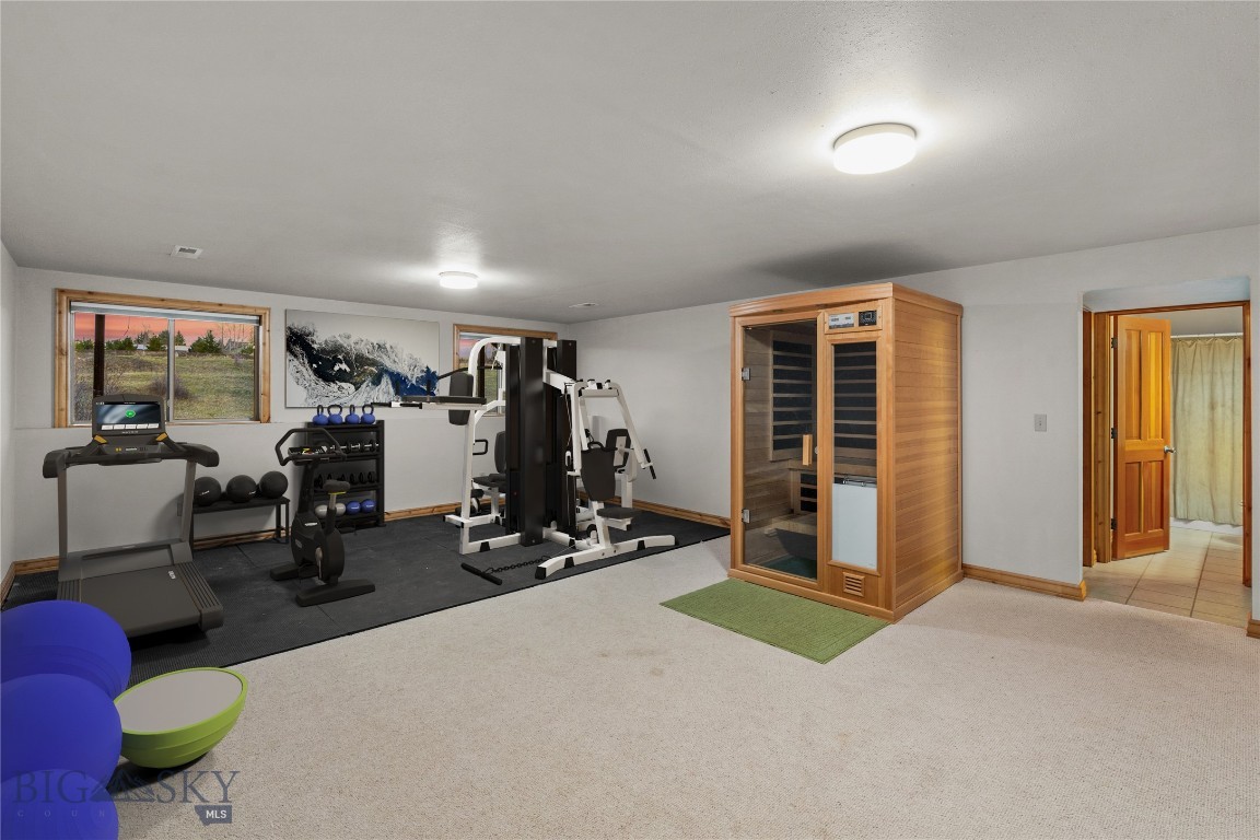 Bozeman, Montana 59715, United States, 4 Bedrooms Bedrooms, ,4 BathroomsBathrooms,Residential,Pending,59102