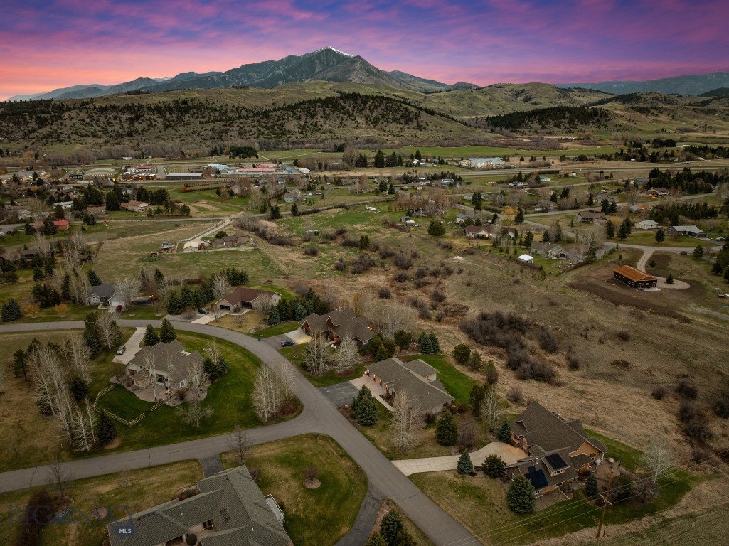 Bozeman, Montana 59715, United States, 4 Bedrooms Bedrooms, ,4 BathroomsBathrooms,Residential,Pending,59102