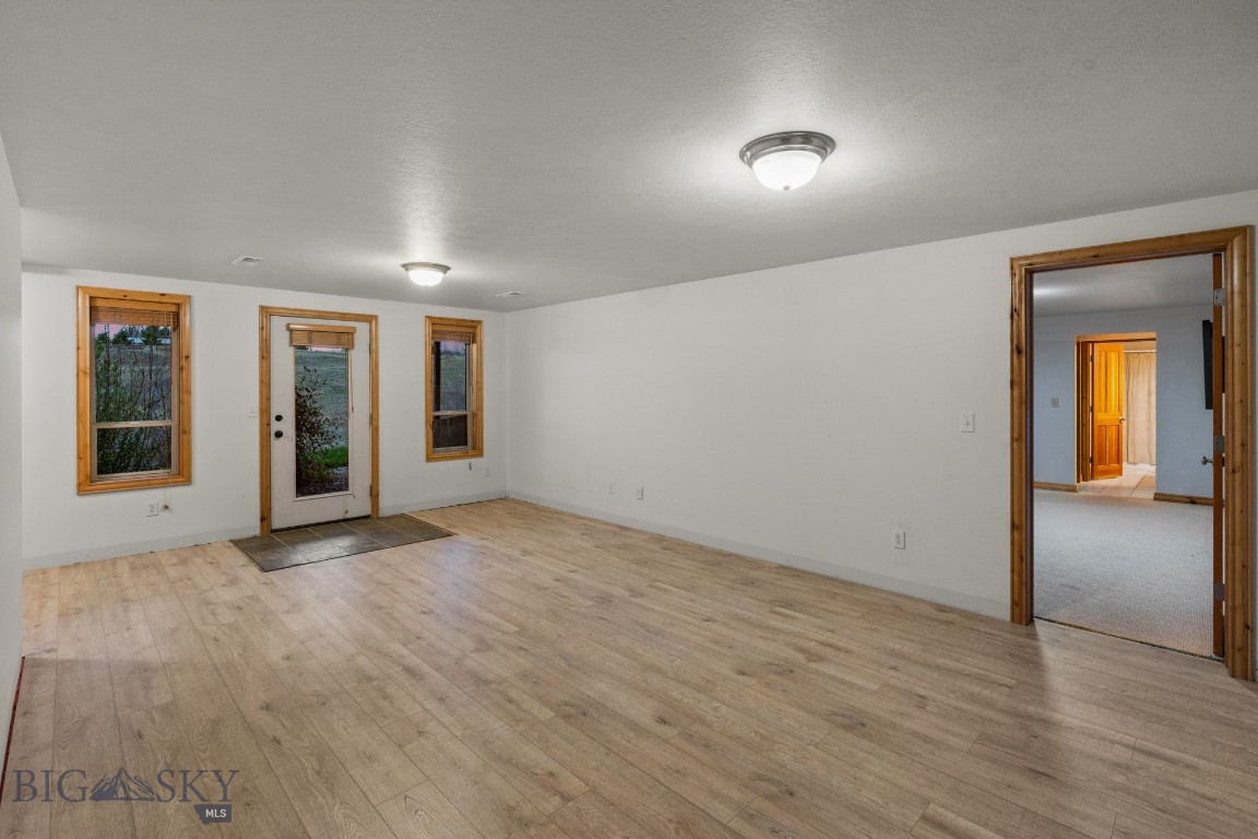 Bozeman, Montana 59715, United States, 4 Bedrooms Bedrooms, ,4 BathroomsBathrooms,Residential,Pending,59102