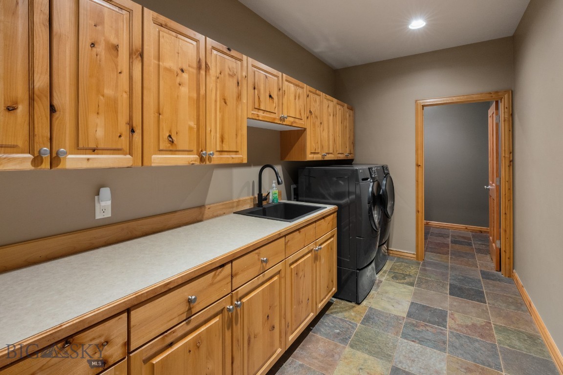 Bozeman, Montana 59715, United States, 4 Bedrooms Bedrooms, ,4 BathroomsBathrooms,Residential,Pending,59102